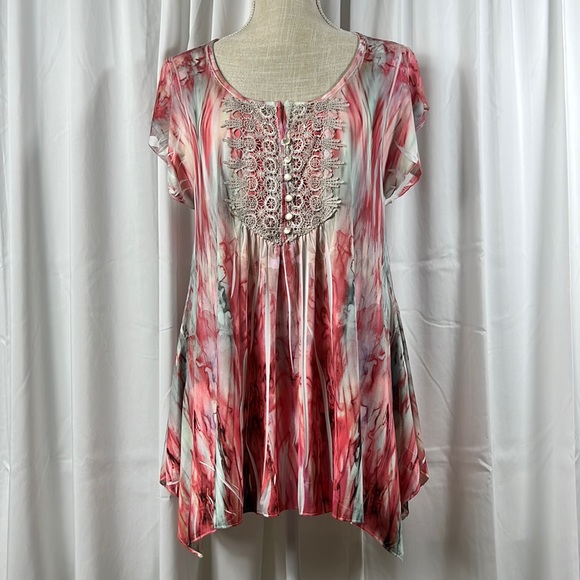 Live and Let Live Small Red/Grey Embroidered Tunic - Picture 1 of 12